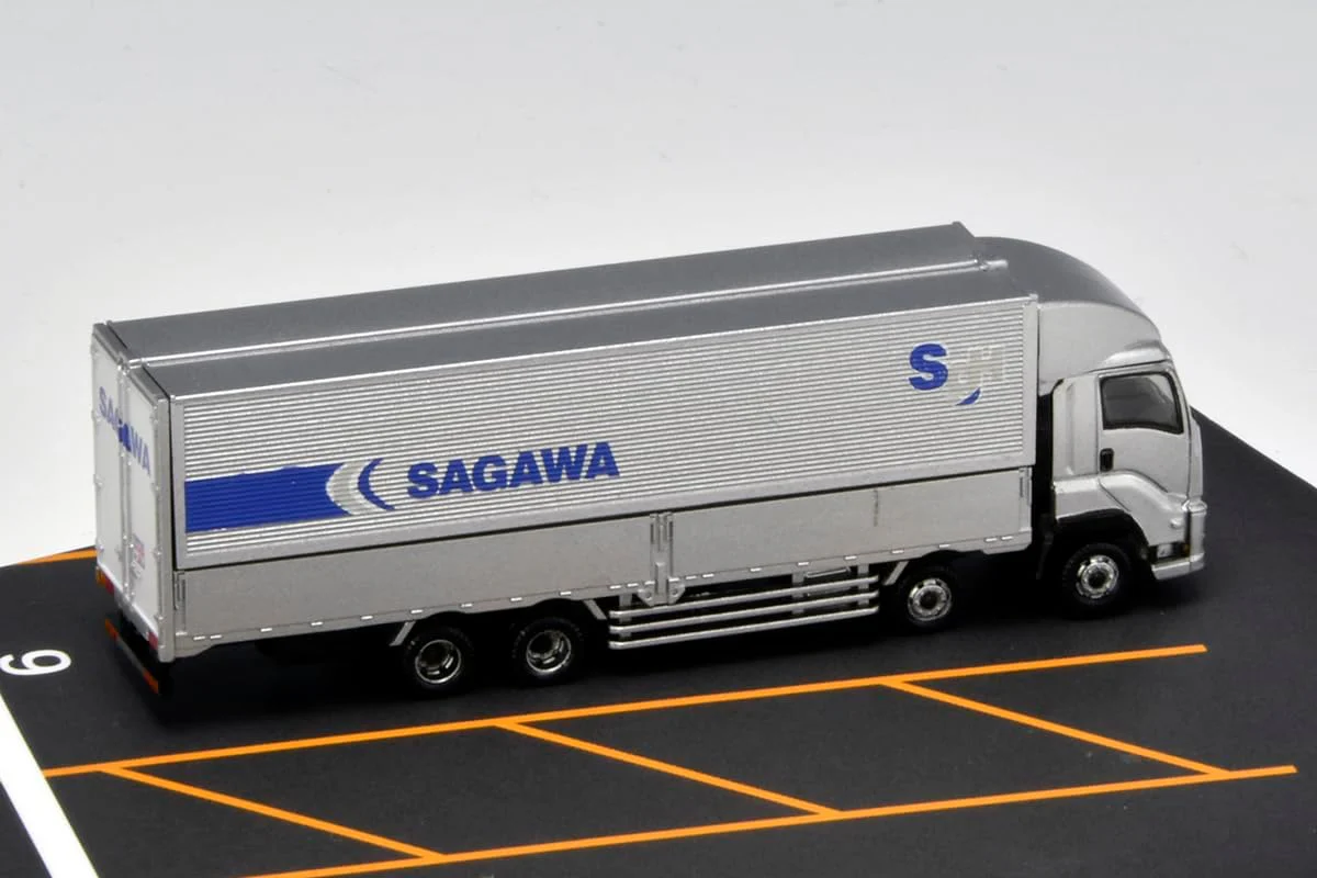 TOMYTEC The Truck Collection Torakore Logistics Site Wing Van Set B Sagawa Express Diorama Supplies - Image 5
