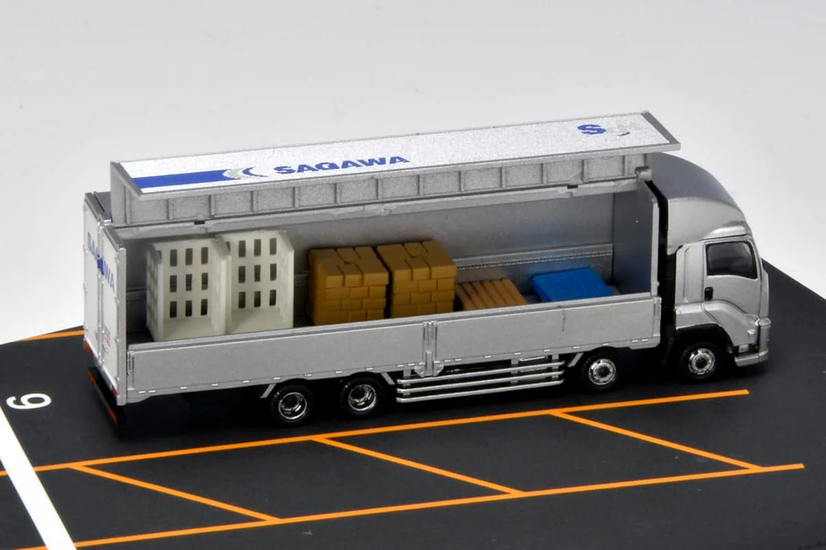 TOMYTEC The Truck Collection Torakore Logistics Site Wing Van Set B Sagawa Express Diorama Supplies - Image 8