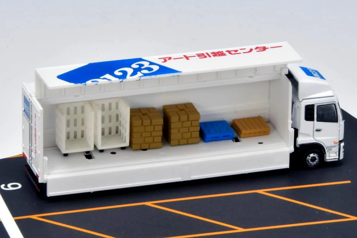 TOMYTEC The Truck Collection Torakore Logistics Site Wing Van Set C Art Moving Center Diorama Supplies - Image 6