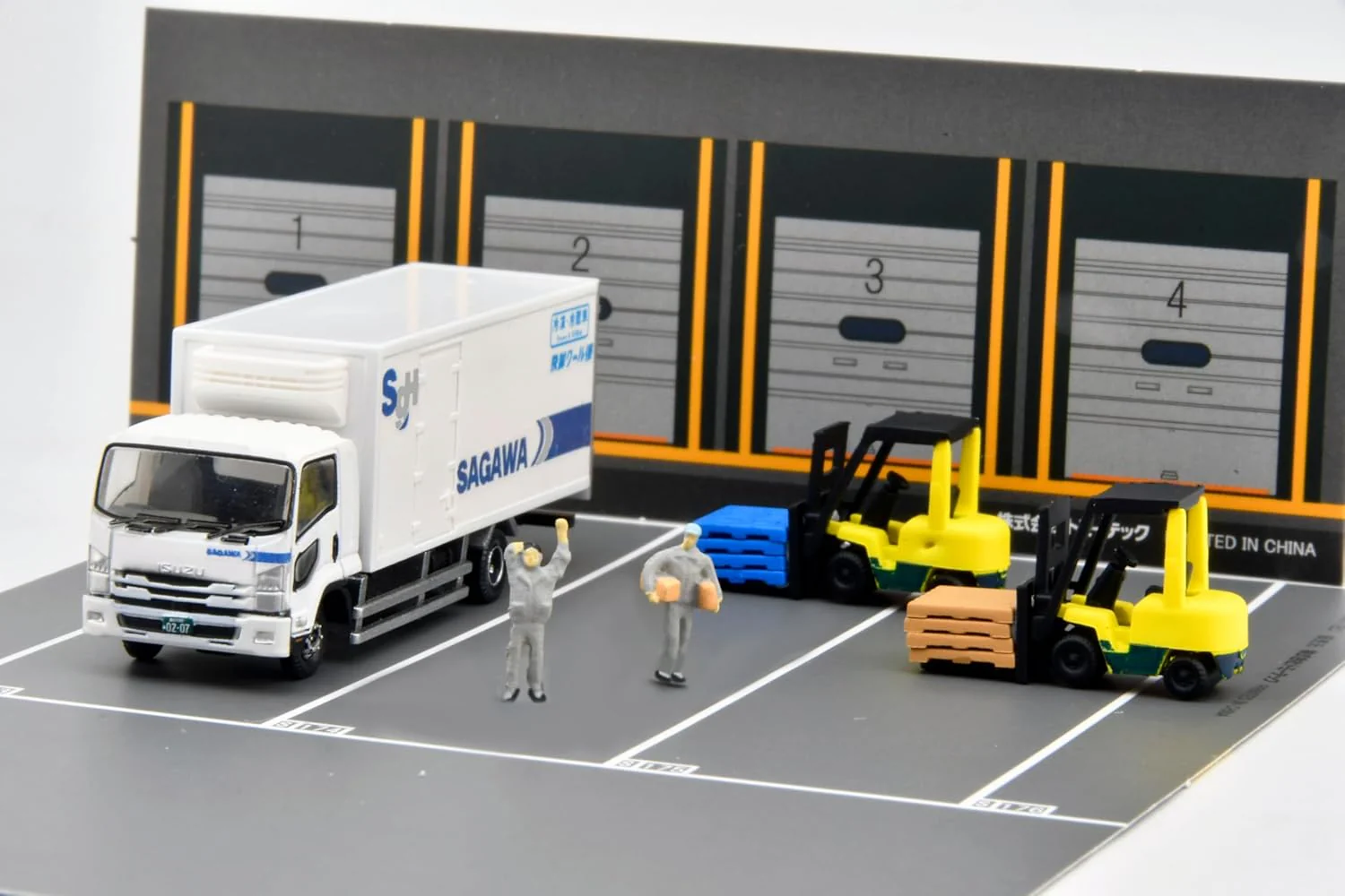 TOMYTEC Truck Collection Logistics Site Truck Set E Sagawa Express - Image 6