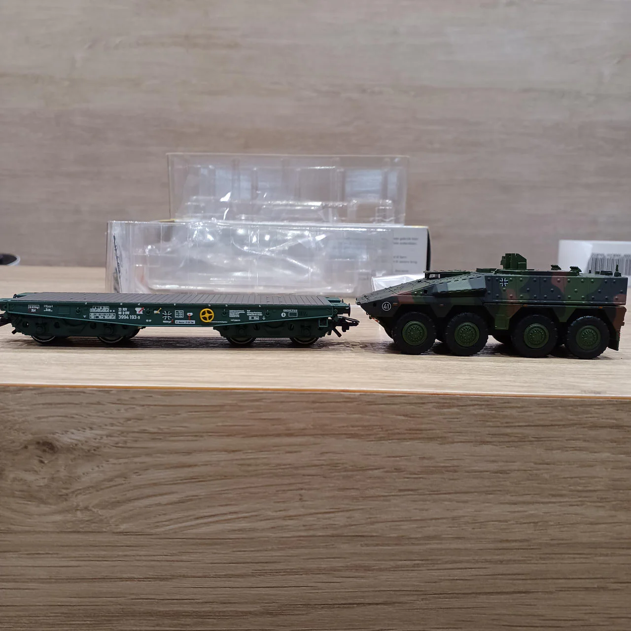 TRIX Nゲージ 24224 Heavy Duty Flat Car - Image 6
