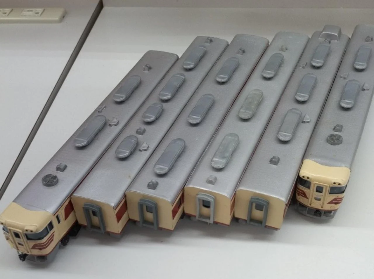 - Wooden Kit 6-Car Set Taillight Not Allowed
